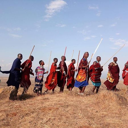 Osiligilai Maasai Lodge Sanya Juu Ngoại thất bức ảnh