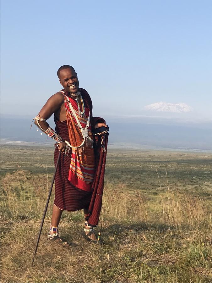 Osiligilai Maasai Lodge Sanya Juu Ngoại thất bức ảnh